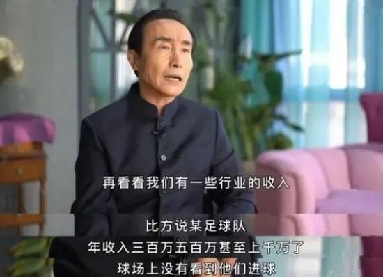 每体表示，目前巴萨和莱万本人都没有结束合作的想法，他已经适应球队并且在巴塞罗那过得很开心。